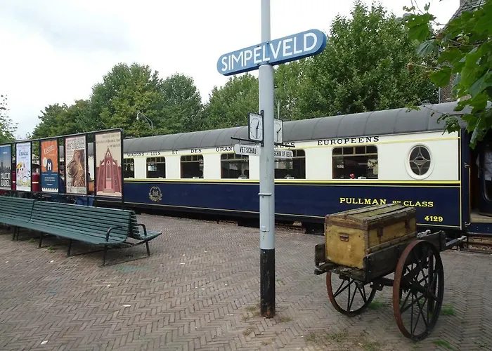 بيت للعطل Bungalowpark 97 *